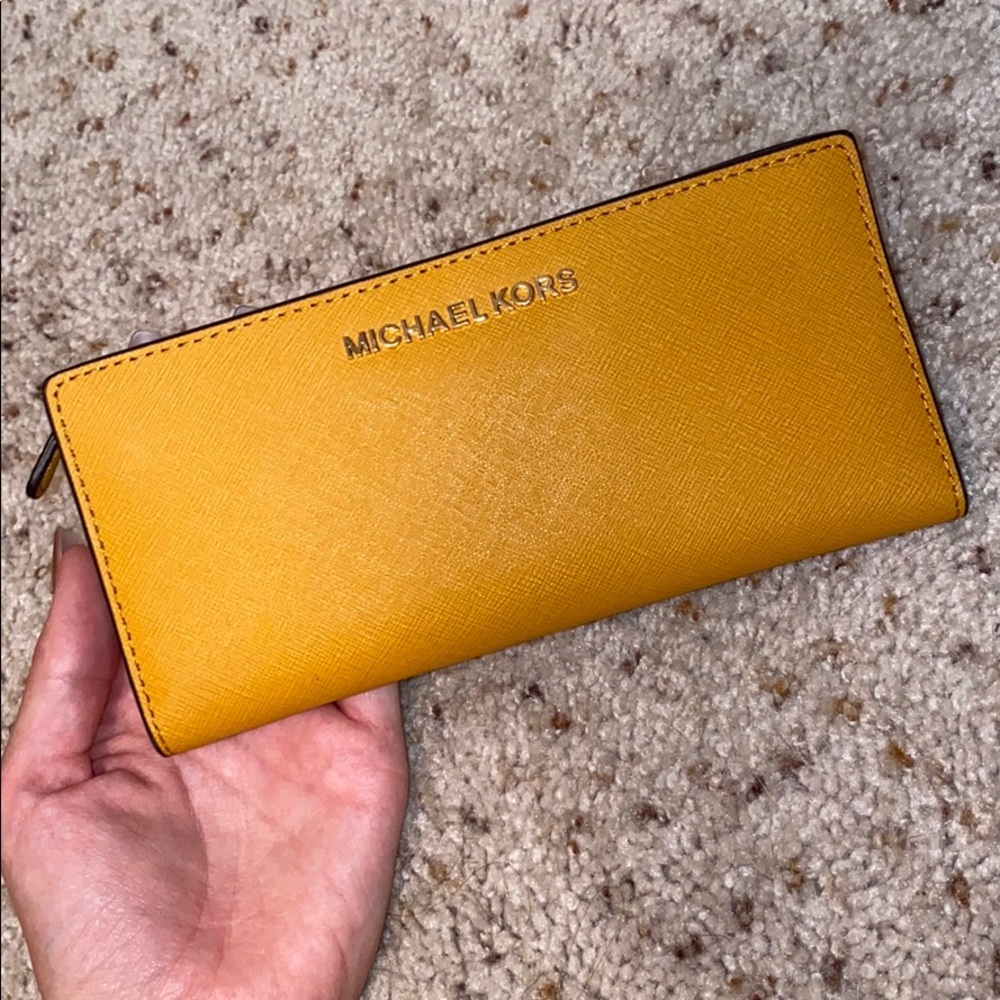 Brand New with Tag Michael Kors Wallet